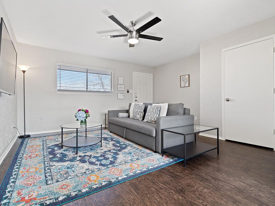 1st image of 1006 Thannisch Dr APT H