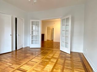 18-41 Ditmars Blvd #1, Astoria, NY 11105