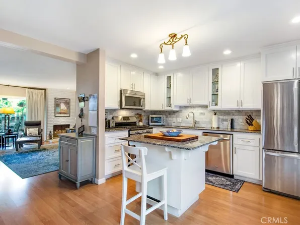 16725 Barefoot Cir, Huntington Beach, CA 92649