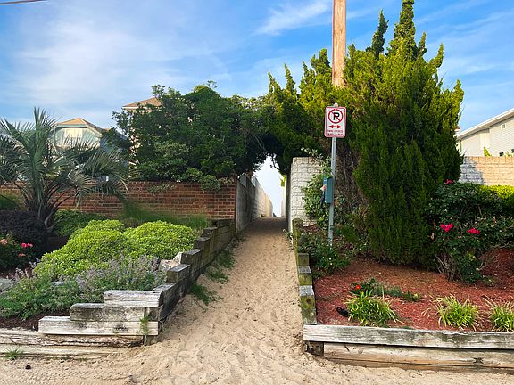 2nd image of 502 Surfside Ave