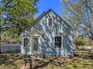 1527 Waverly Dr, Kalamazoo, MI 49048