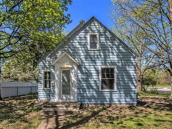 1527 Waverly Dr, Kalamazoo, MI 49048