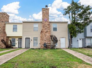 9459 Olde Village Ct, Dallas, TX 75227