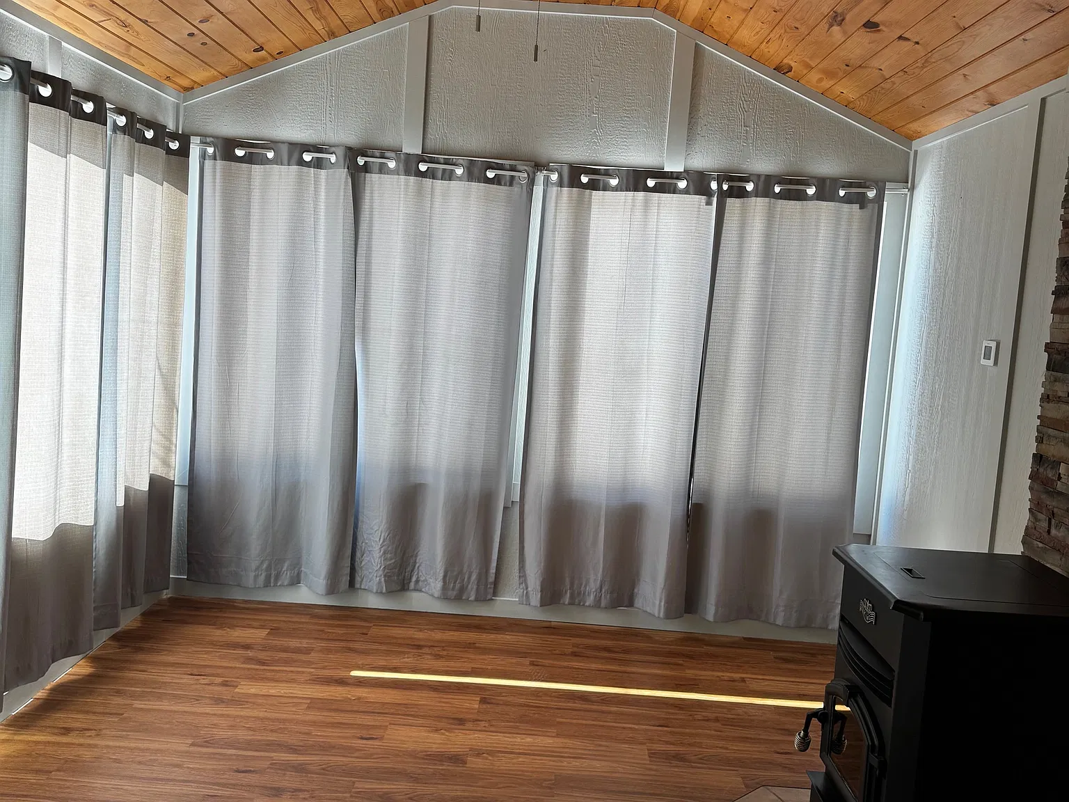 3 bed, 1700 sqft, $2,595 — Photo 3