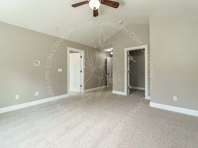 620 NW Ivy St — Photo 23