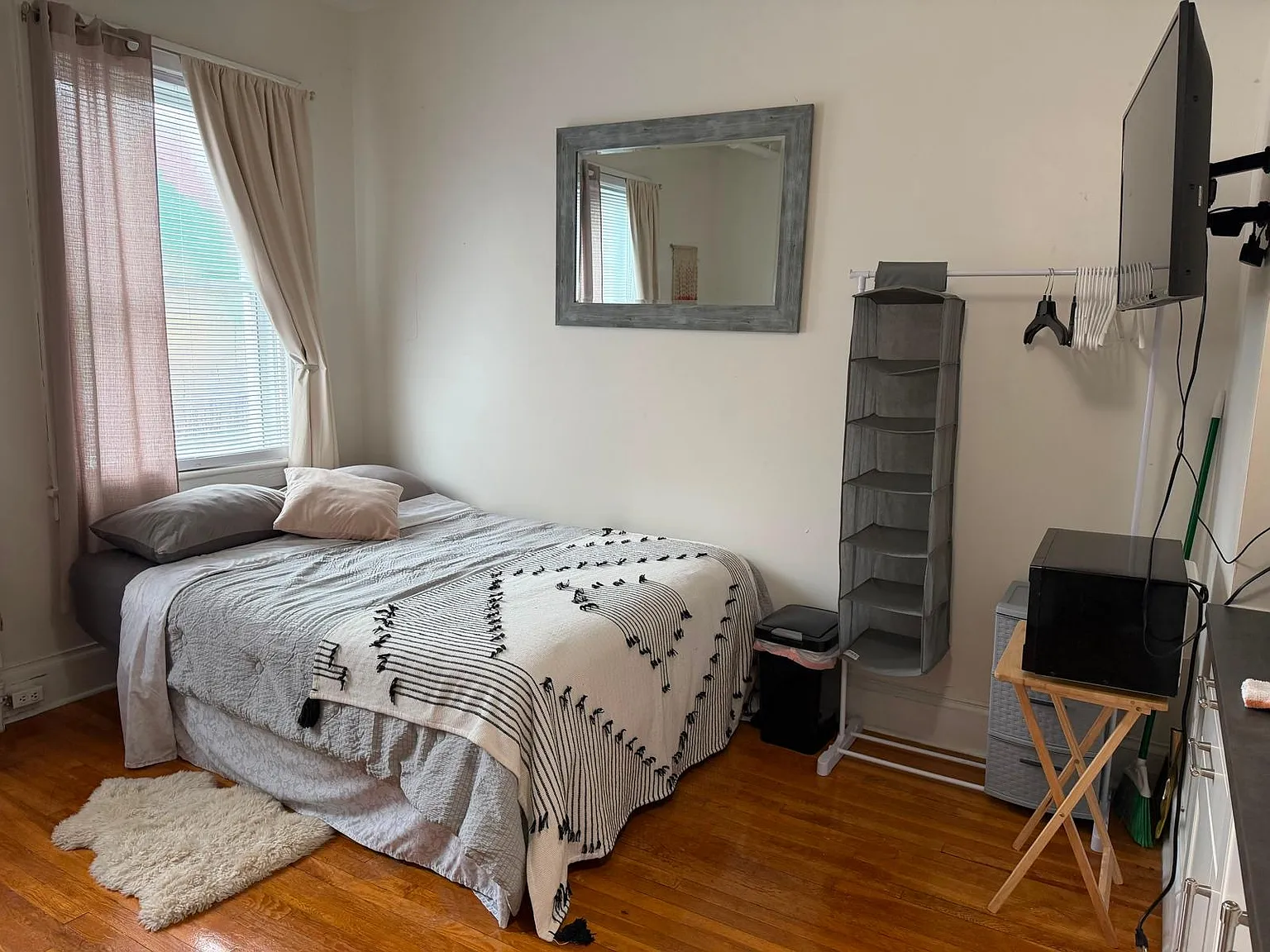 Studio, 500 sqft, $1,399 — Photo 4