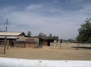7009 Weedpatch Hwy, Bakersfield, CA 93307