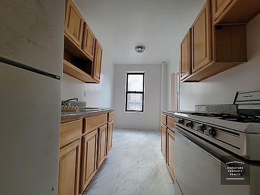 1st image of 44-15 43rd Ave #1K