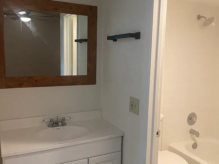 2921 SW 87th Ave #510 — Photo 7