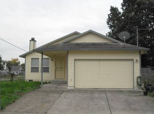 8326 SE Taylor St, Portland, OR 97216