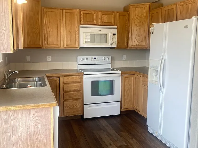 6587 Cambridge Pl — Photo 9