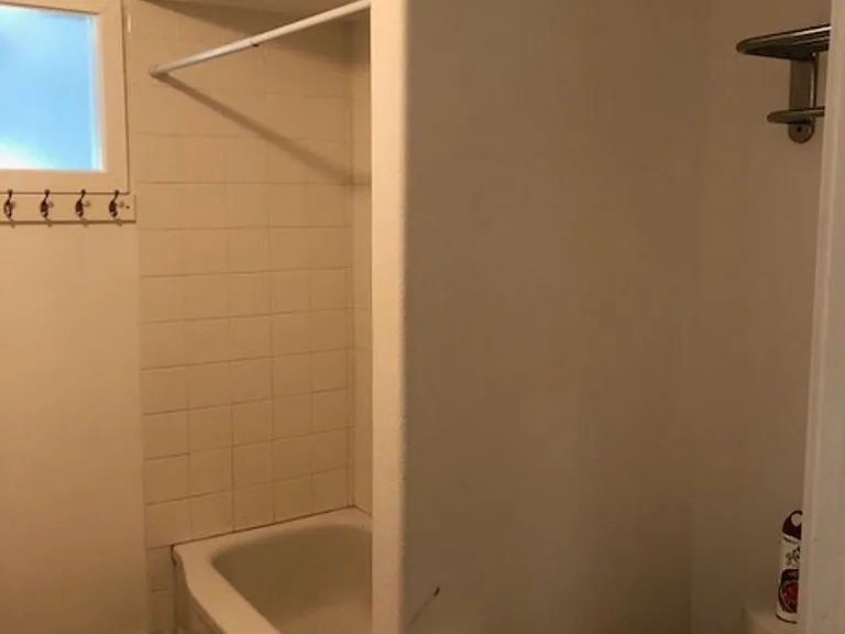 704 Indiana St — Photo 32