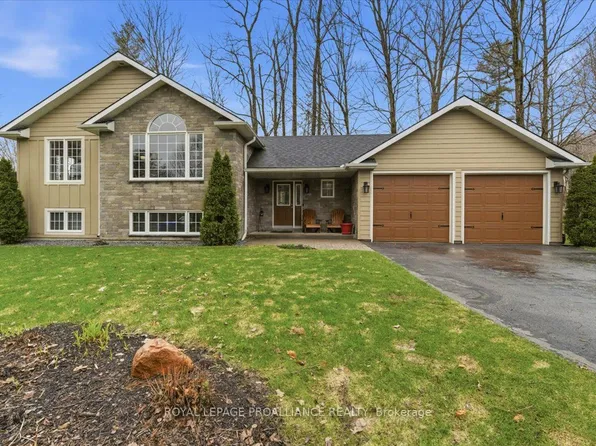 80 Whispering Woods Dr, Quinte West, ON K8V 5P7