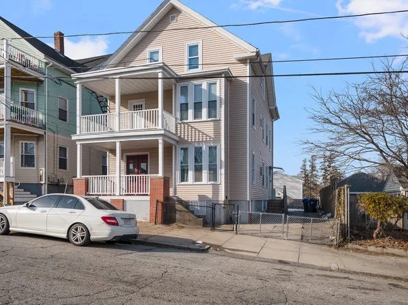 65 Hendrick St Floor 3, Providence, RI 02908