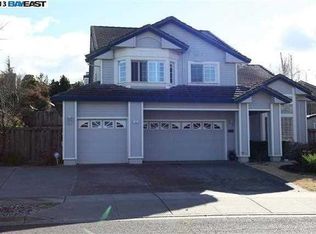 183 Grevillia Dr, Petaluma, CA 94952