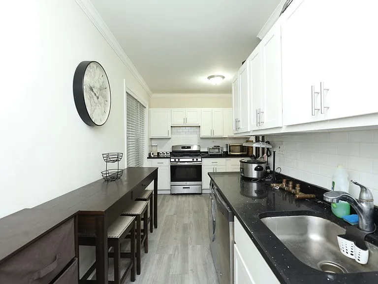 837.5 W Cornelia Ave #N2 — Photo 6