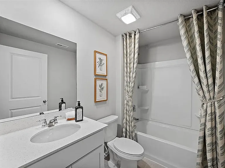 1407 NE Crossing Oaks Dr — Photo 12