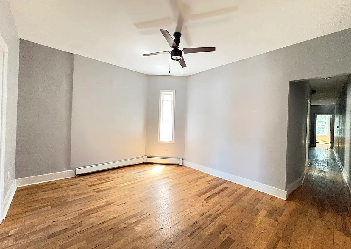 2 bed, $2,000 — Photo 2
