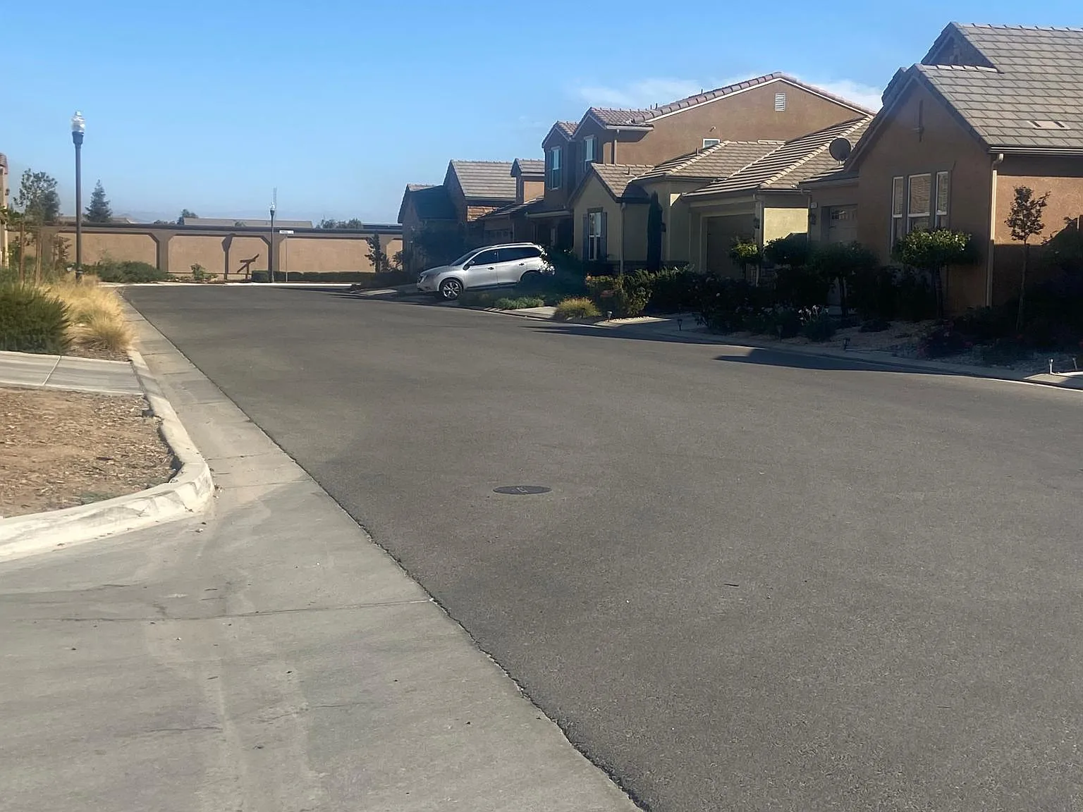 3 bed, 1500 sqft, $2,300 — Photo 3