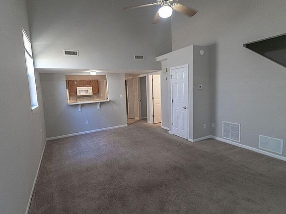 3rd image of 5569 Pinehurst Ln