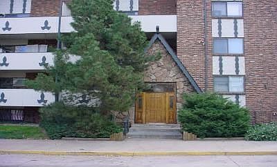 Entry to Bldg.