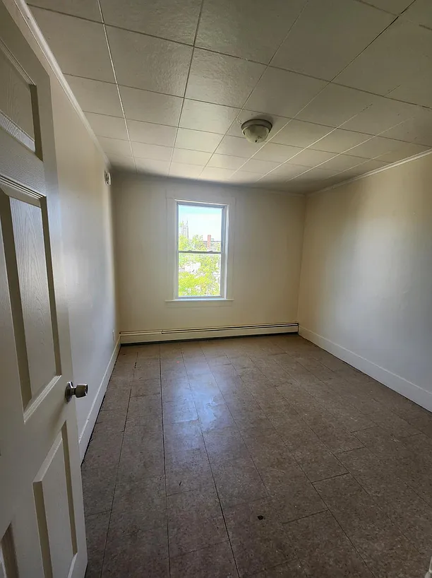 Building Photo - 98 Pierce St #3
