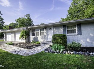 4018 Longwood Dr, Knoxville, TN 37918