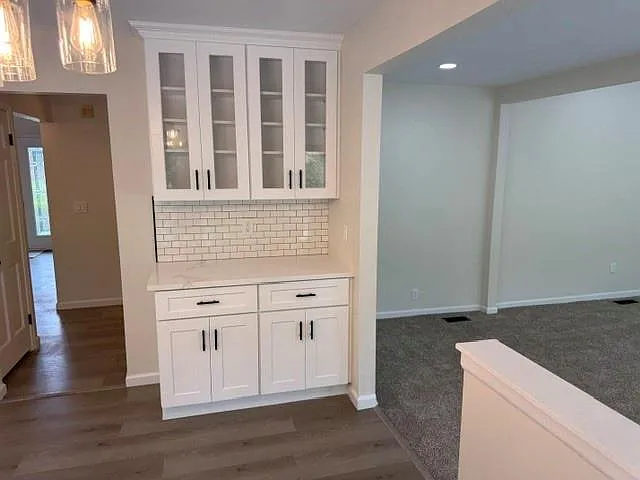 650 Deerfield Ct — Photo 4