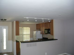 1012 Ridgeway Meadow Dr, Ellisville, MO 63021