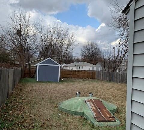 3rd image of 4741 SE 26th St
