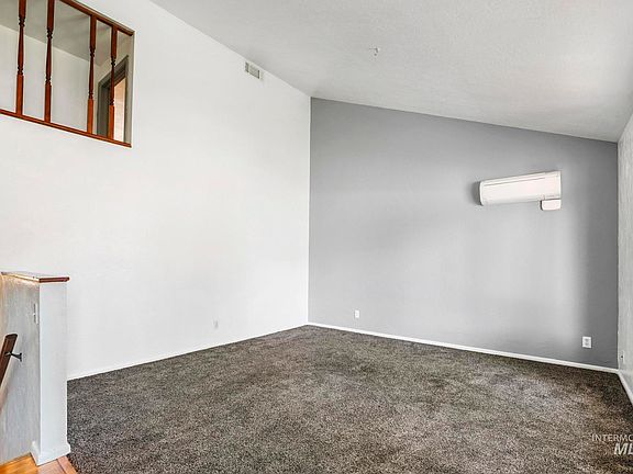 2nd image of 825 Westwind Dr