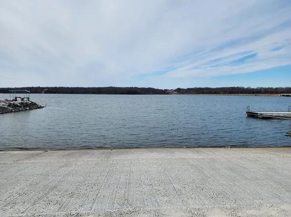 Gazell Ave, Excello, MO 65247