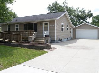 309 7th St, Prairie Du Sac, WI 53578