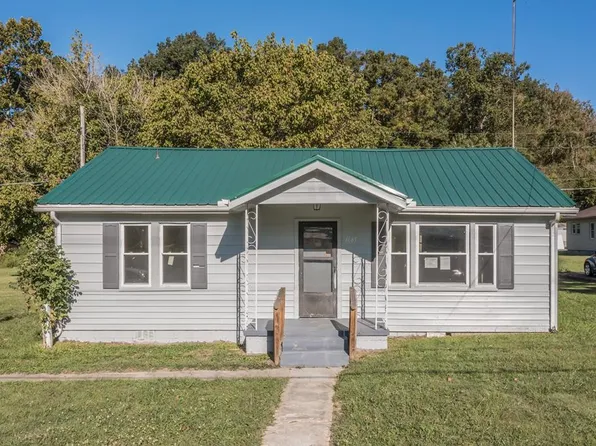 1685 Main St, Sneedville, TN 37869