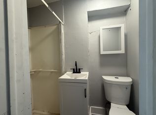 666 E Market St #11381722, York, PA 17403