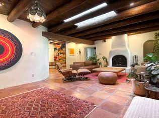 410 Cordoba Ln, Taos, NM 87571
