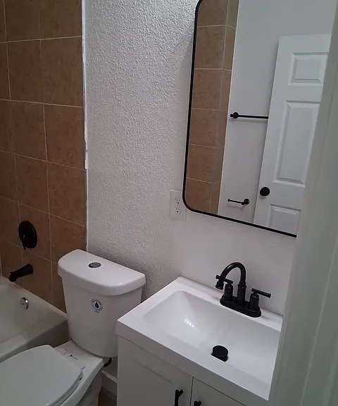 4965 SE 42nd St — Photo 7