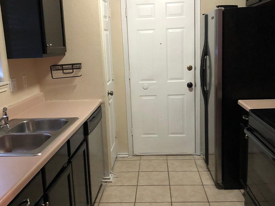 1st image of 2601 Timberline Dr