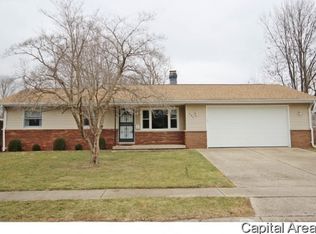 204 Deer Head Ln, Springfield, IL 62704