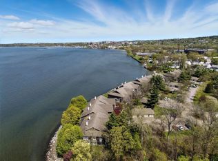 9 Harbor Watch Rd, Burlington, VT 05401