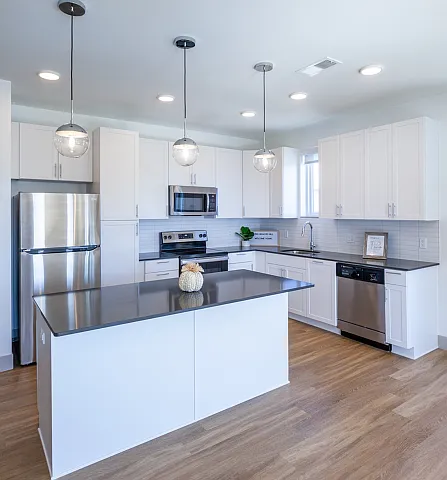 B7 Kitchen