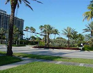 5th image of 10190 Collins Ave APT 103