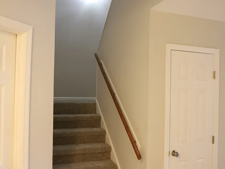 105 E Lakemont Dr — Photo 10