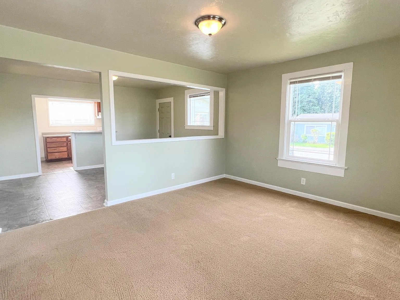 1704 Hodgson St — Photo 3