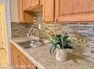 201 Main St APT 2, Springfield, MA 01151