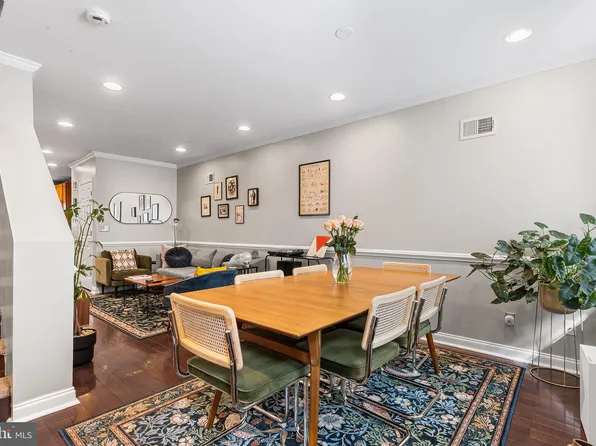 1825 Latona St, Philadelphia, PA 19146