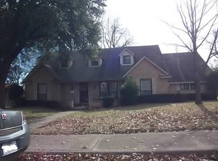 3424 Gladiolus Ln, Dallas, TX 75233