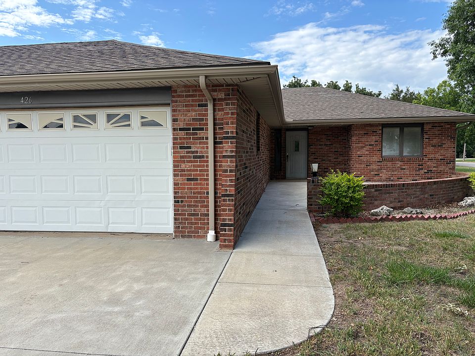 1st image of 426 Crestridge Cir