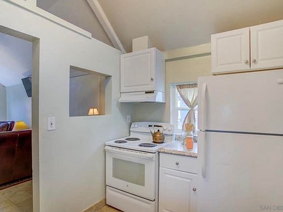 5th image of 1141 Crosby St