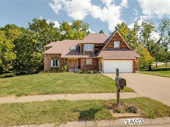 2nd image of 2403 Woodridge Ct